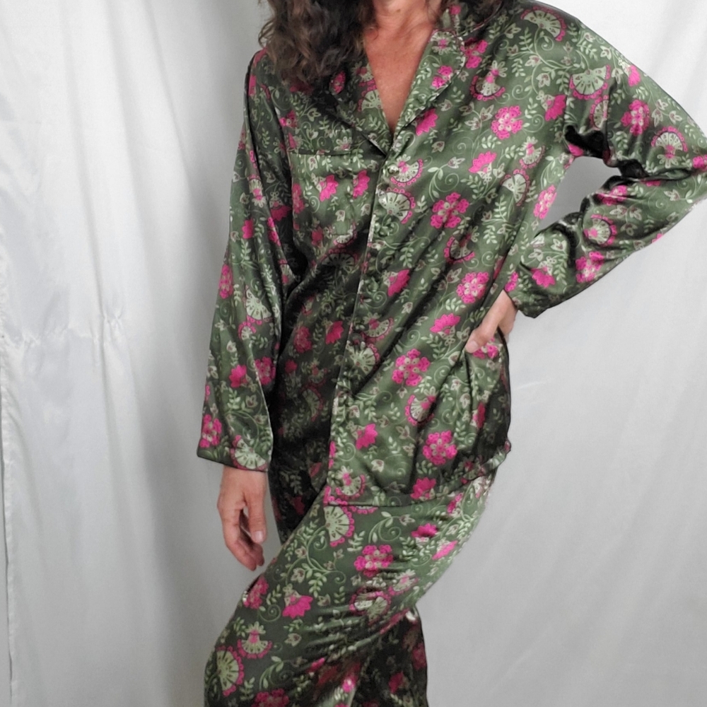Secret Treasures 2 piece pajama set
